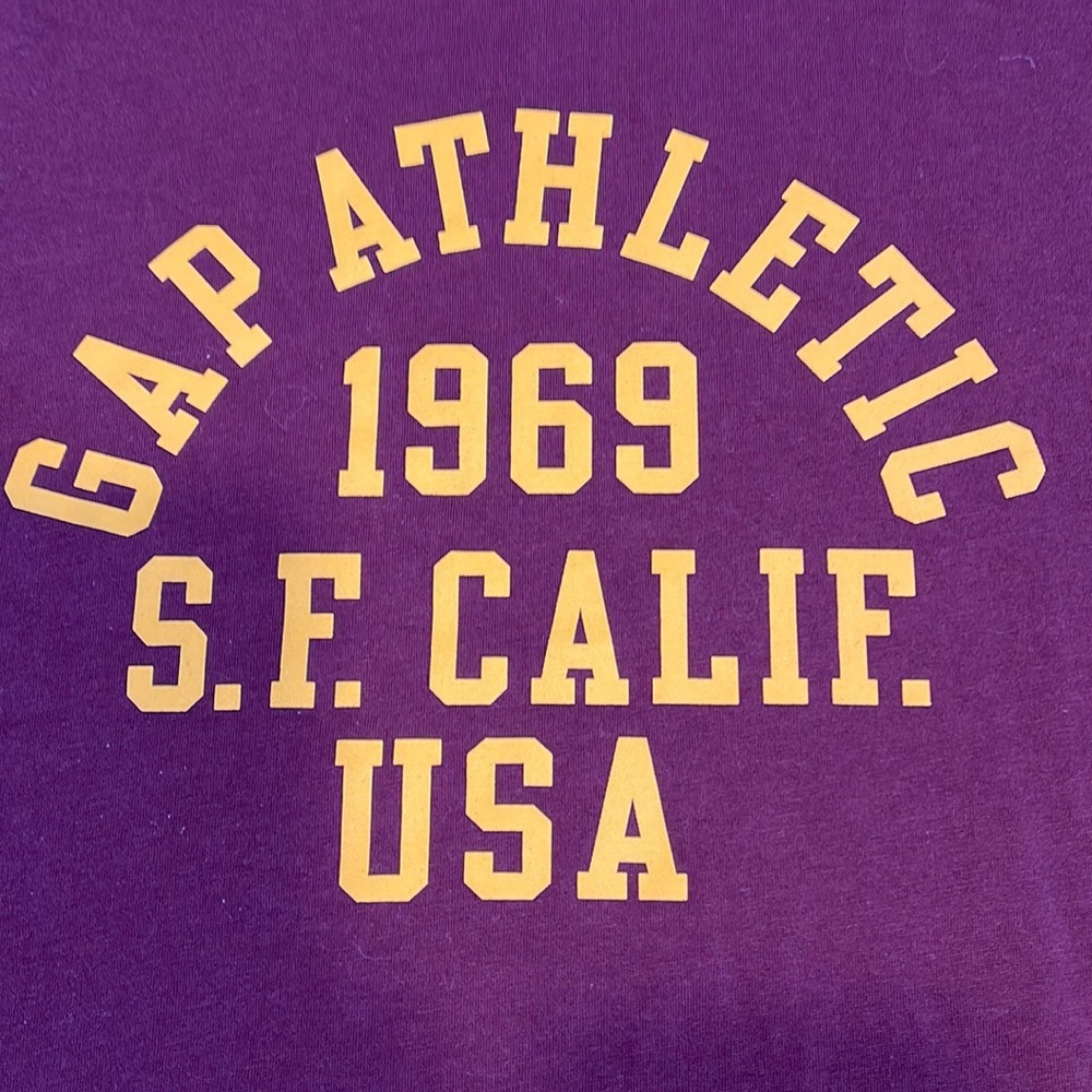 Gap Athletic T shirt
